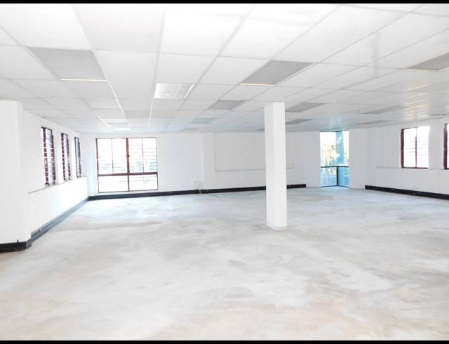 229M² OFFICE TO LET IN FERNDALE